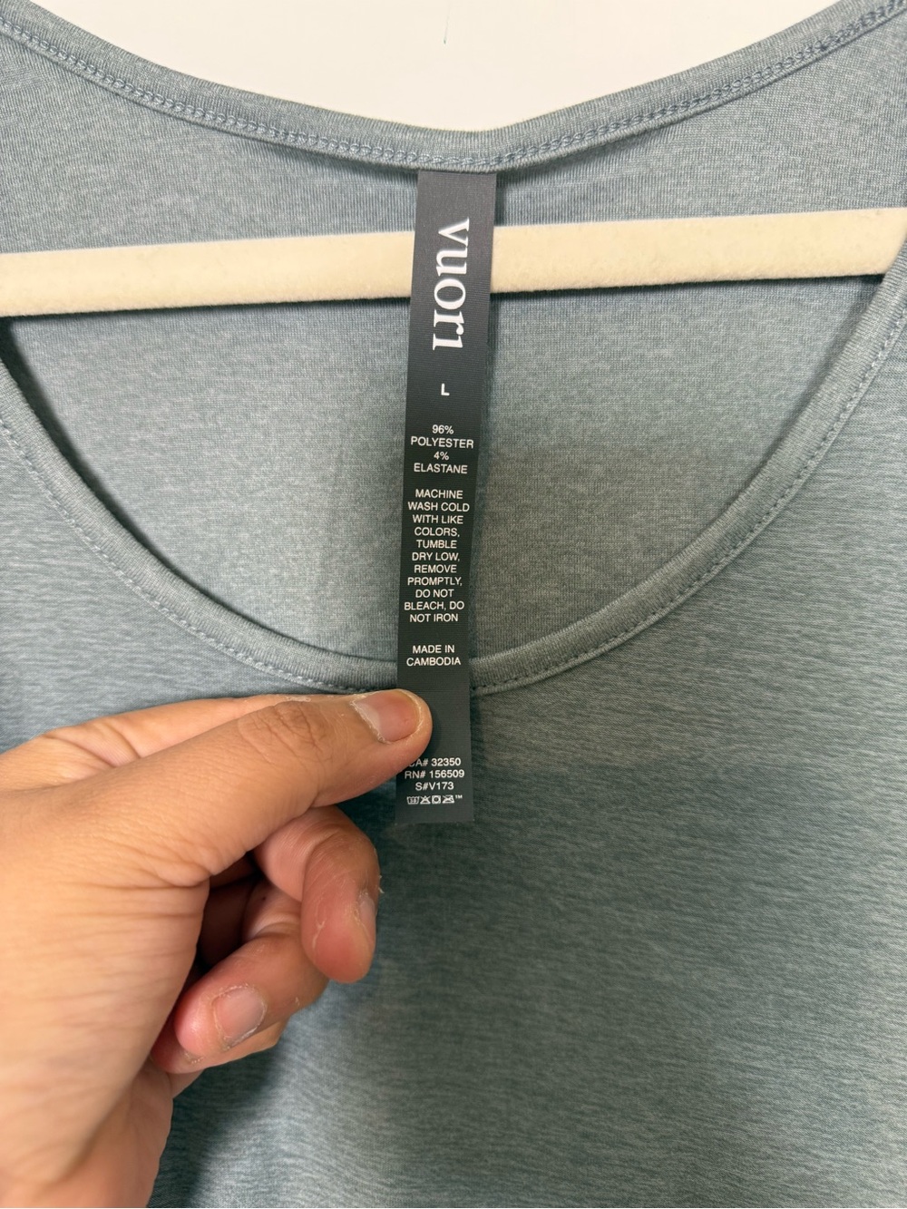 Vuori Strato Tech Tank Heather Gray | Men’s Size Large | Performance Tank - Picture 3 of 6